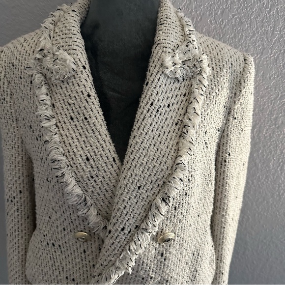Zara Tweed Bouclé Cropped Blazer Jacket Frayed Trim Double Breasted L - Picture 3 of 11